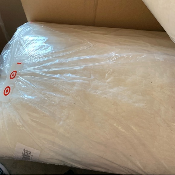 Threshold™ Almohadilla Solid Sherpa 12 x 20” Pillow - Picture 4 of 6